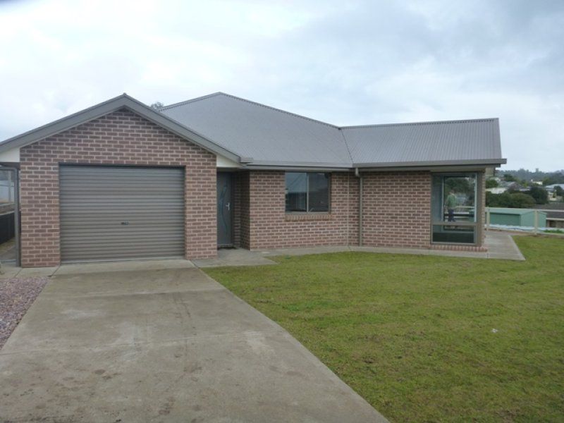 3 bedrooms House in 15/36 Harrald Street MOUNT GAMBIER SA, 5290