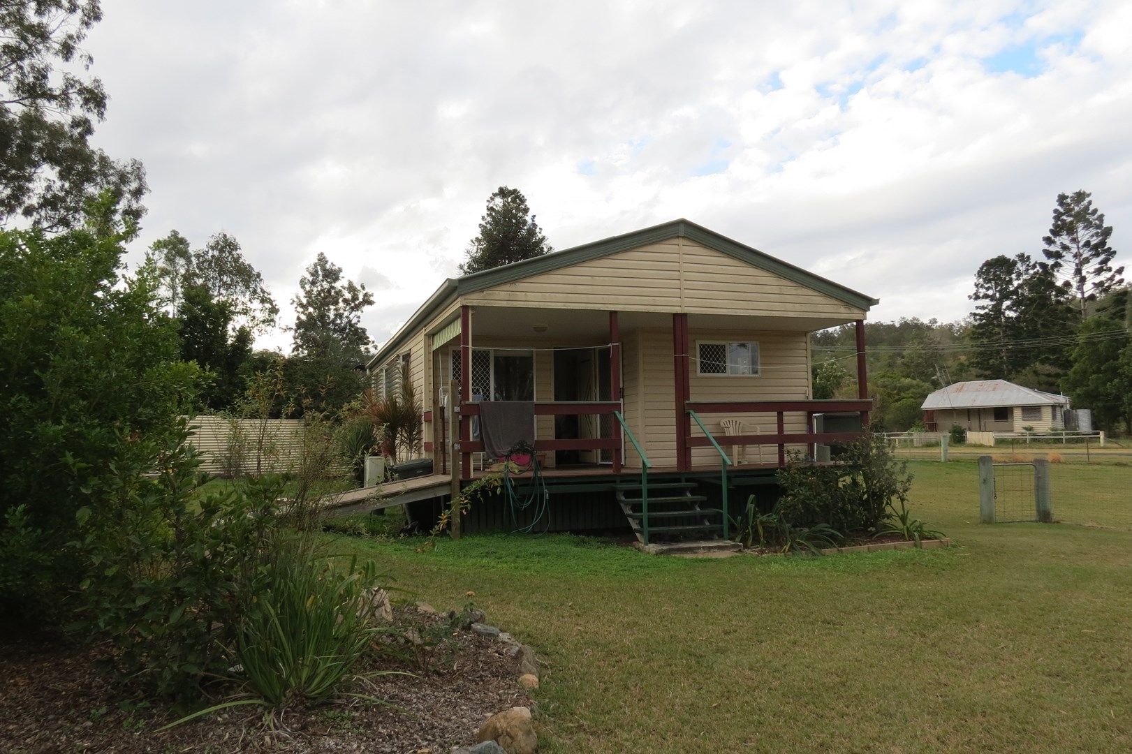 Mount Perry QLD 4671 2 beds house for Sale, 139,000 2015497576