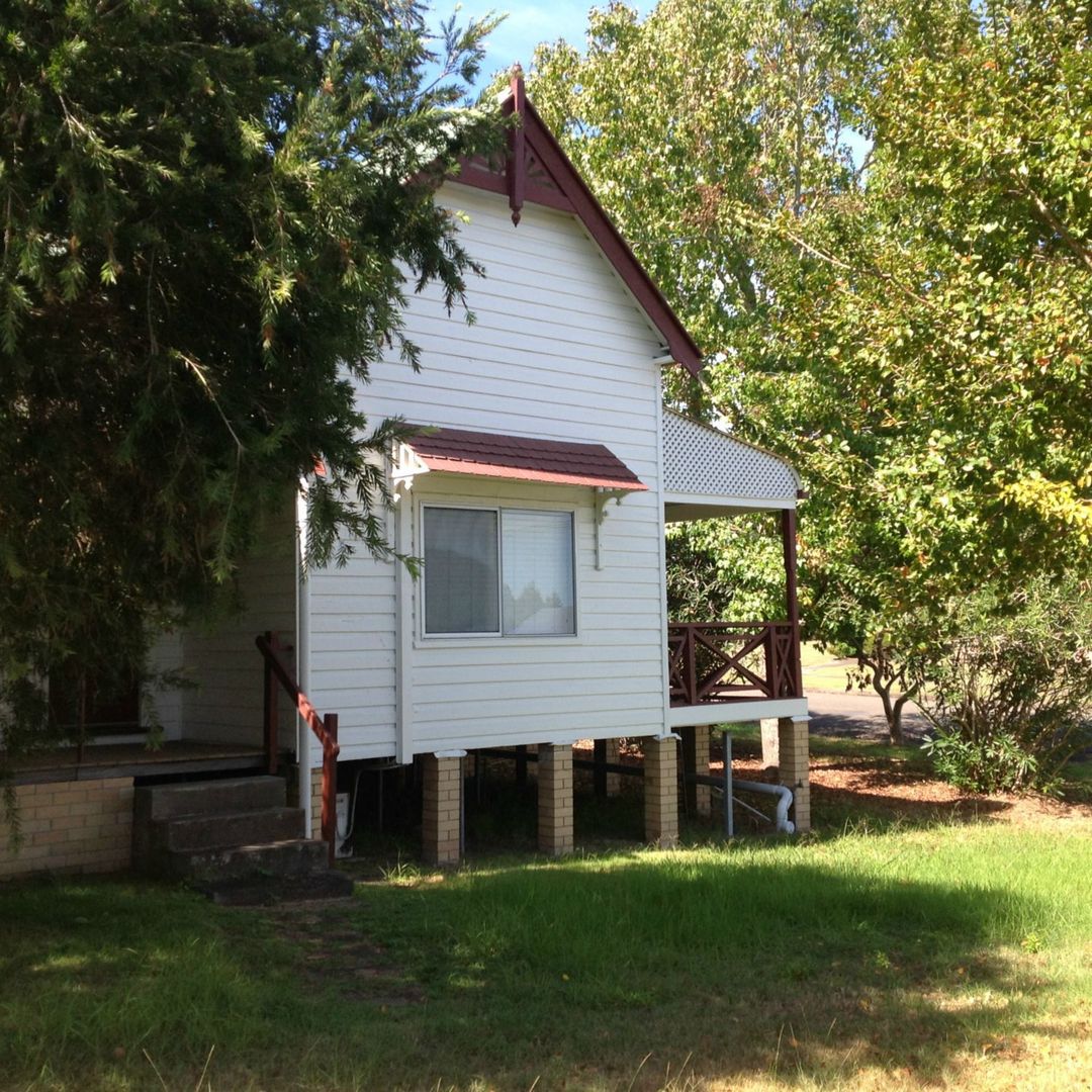 48 Barrington Street, Gloucester Property History & Address Research