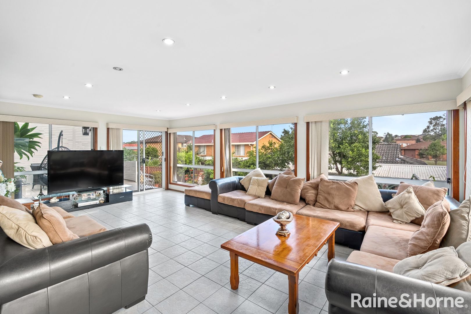 31 Lewis Street, Bonnyrigg Heights NSW 2177, Image 2