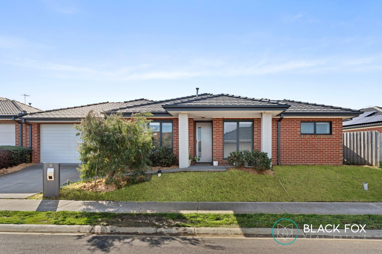 3 bedrooms House in 11 Sandstone Circuit CARRUM DOWNS VIC, 3201