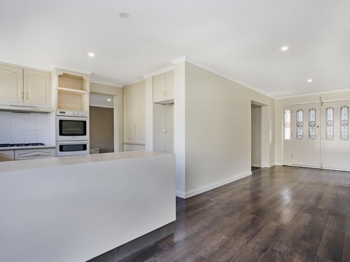 513 Wiltshire Lane, Delacombe VIC 3356, Image 2