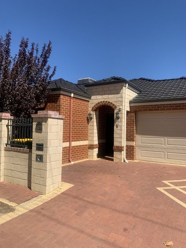 3 bedrooms Villa in 1/15 Heath Road KALAMUNDA WA, 6076