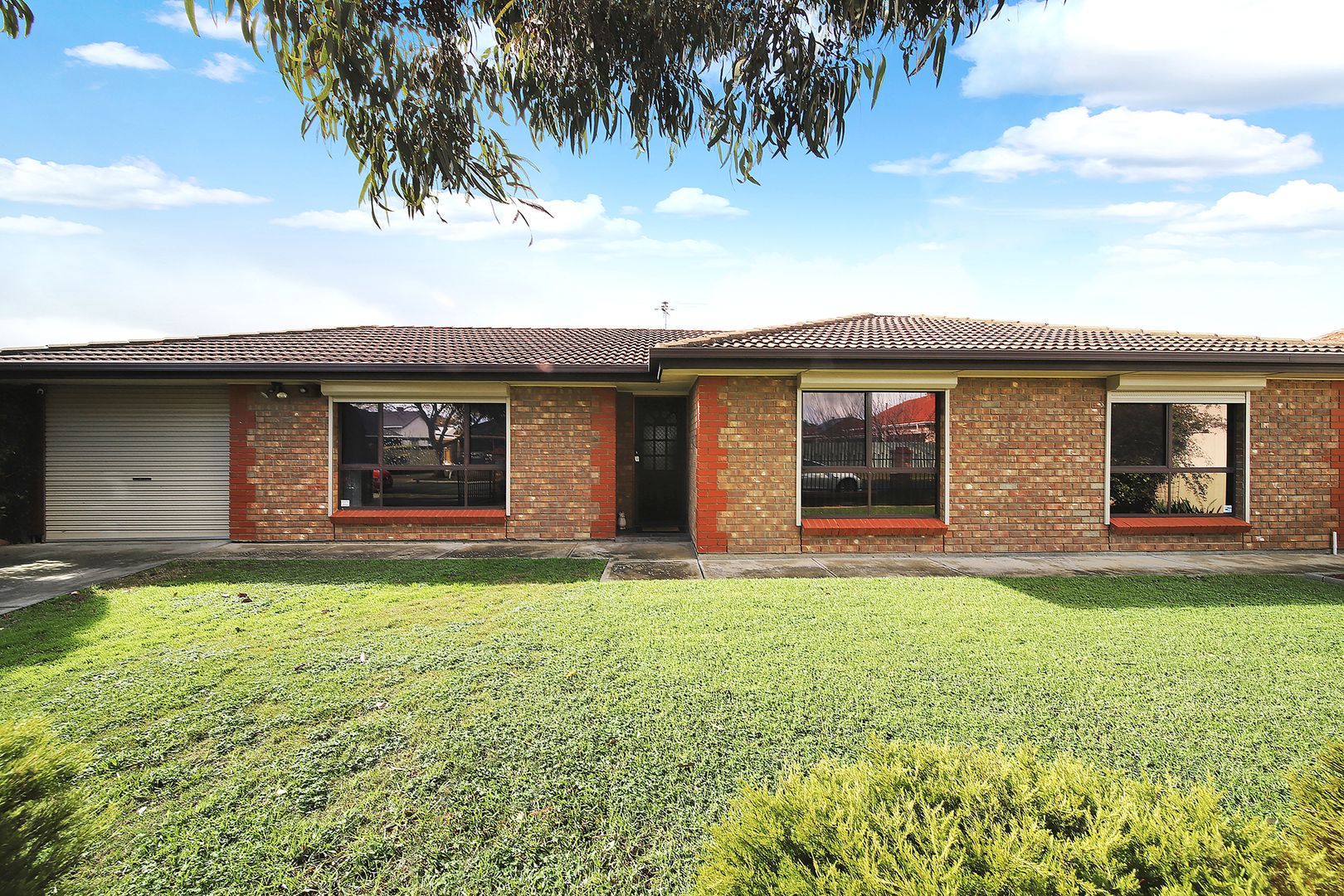 17 Bowaka Street, Park Holme SA 5043, Image 1