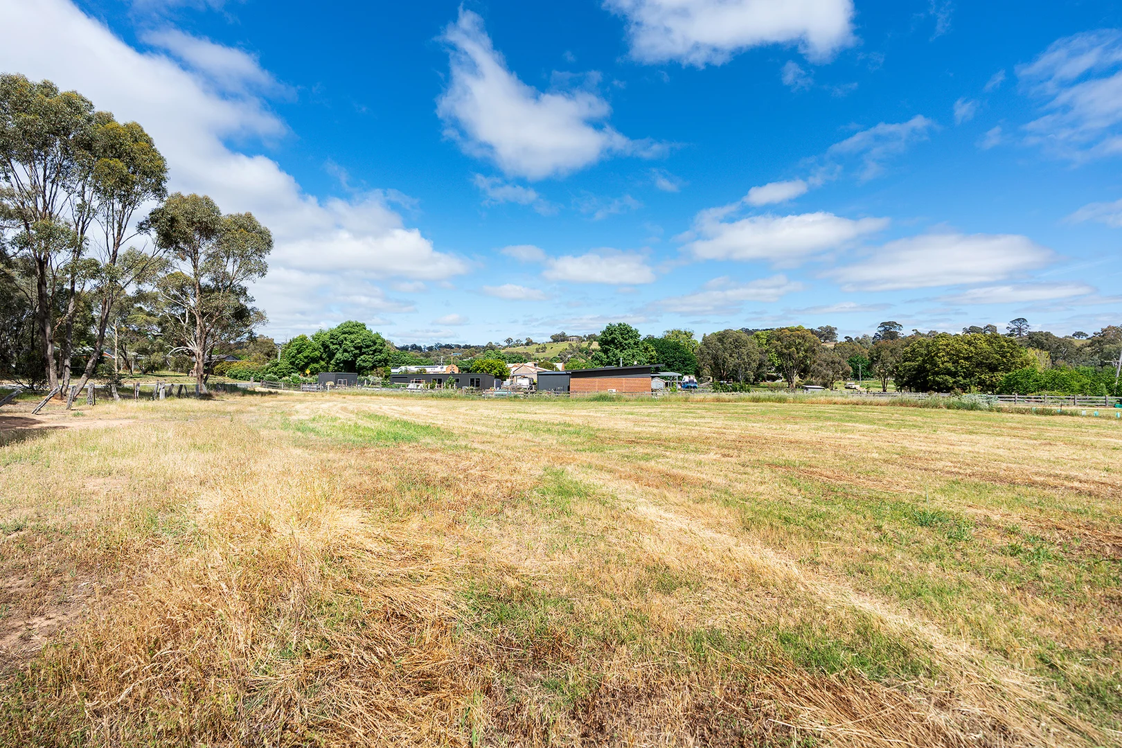 Additional image 8 of 1/45 Fryers Street, Guildford VIC 3451