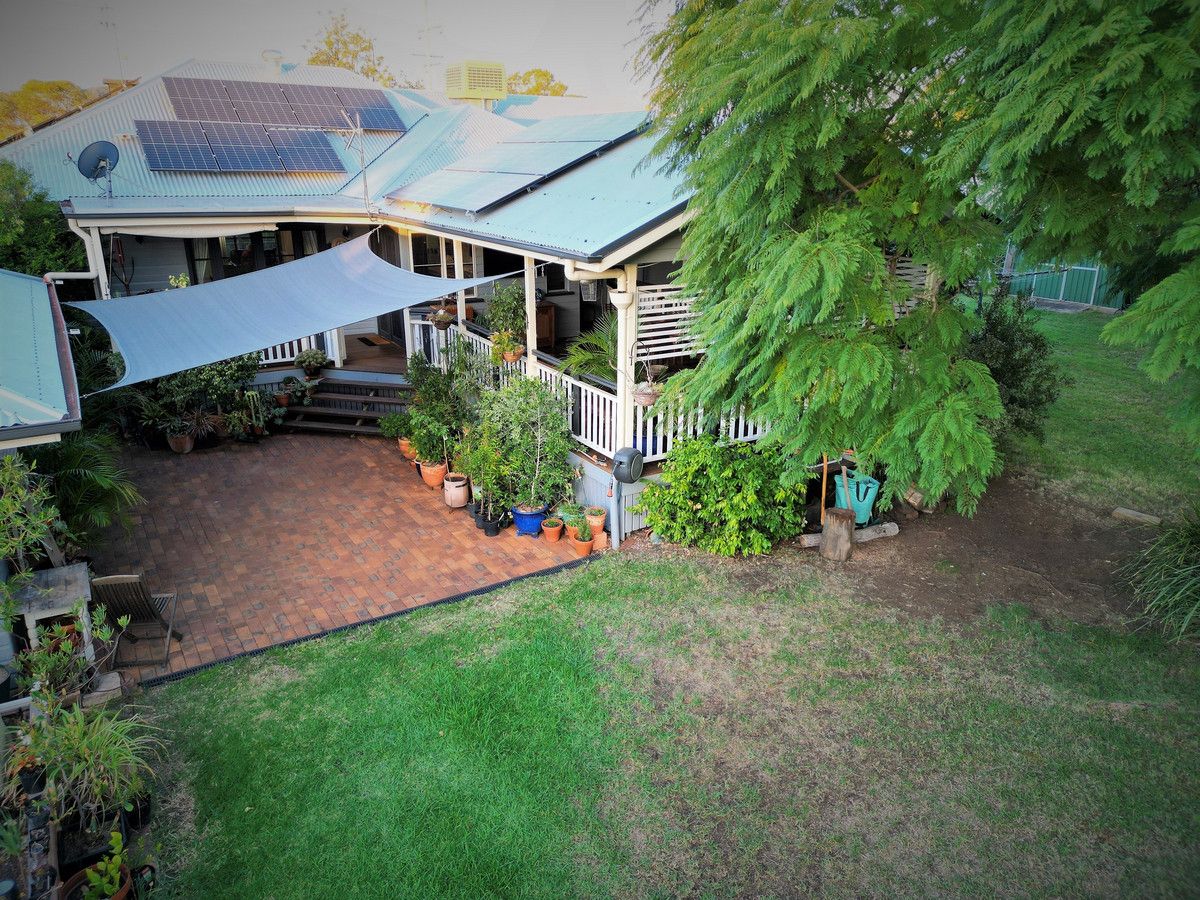 10 Toowoomba Road, Oakey QLD 4401, Image 2