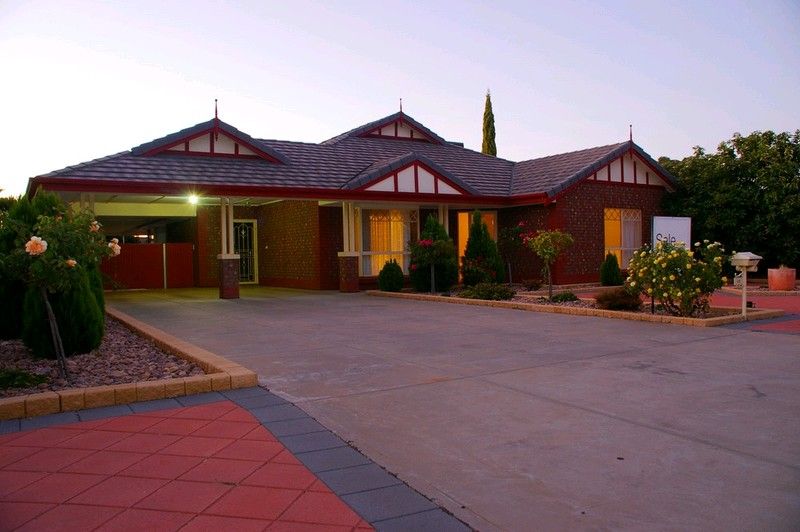 16 Cedar Avenue, Renmark SA 5341