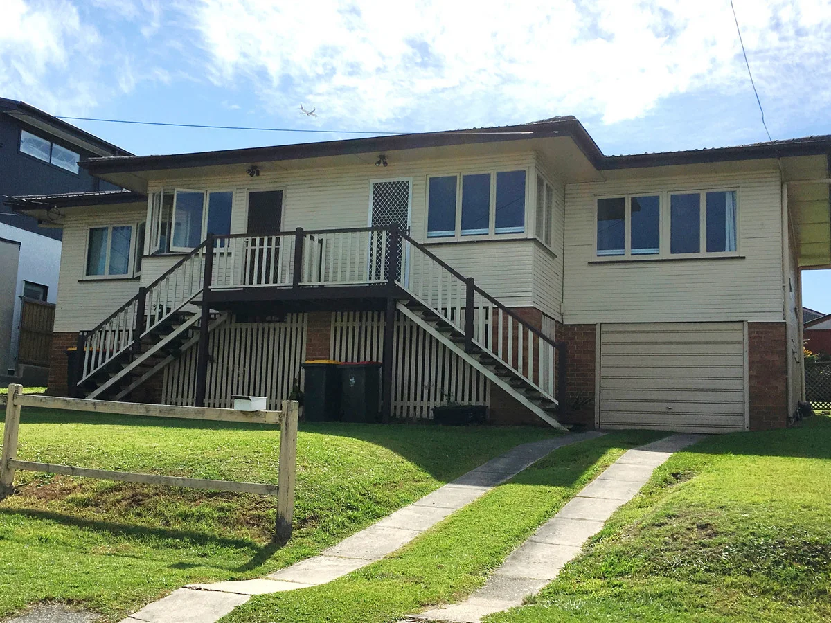 2/110 Waverley Road, Camp Hill QLD 4152