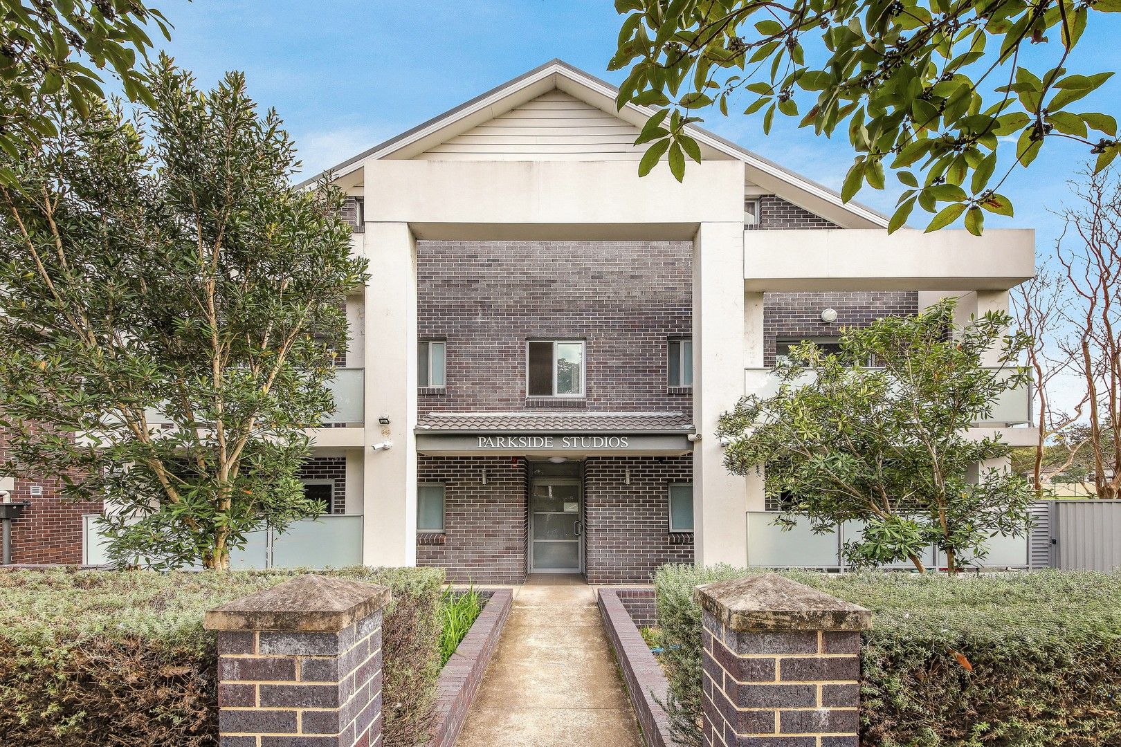 1 bedrooms Studio in 10/10 Cairds Ave BANKSTOWN NSW, 2200