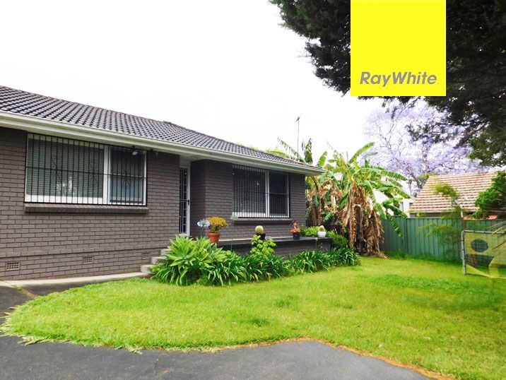 4 bedrooms House in 33A Ogilvy Street PEAKHURST NSW, 2210