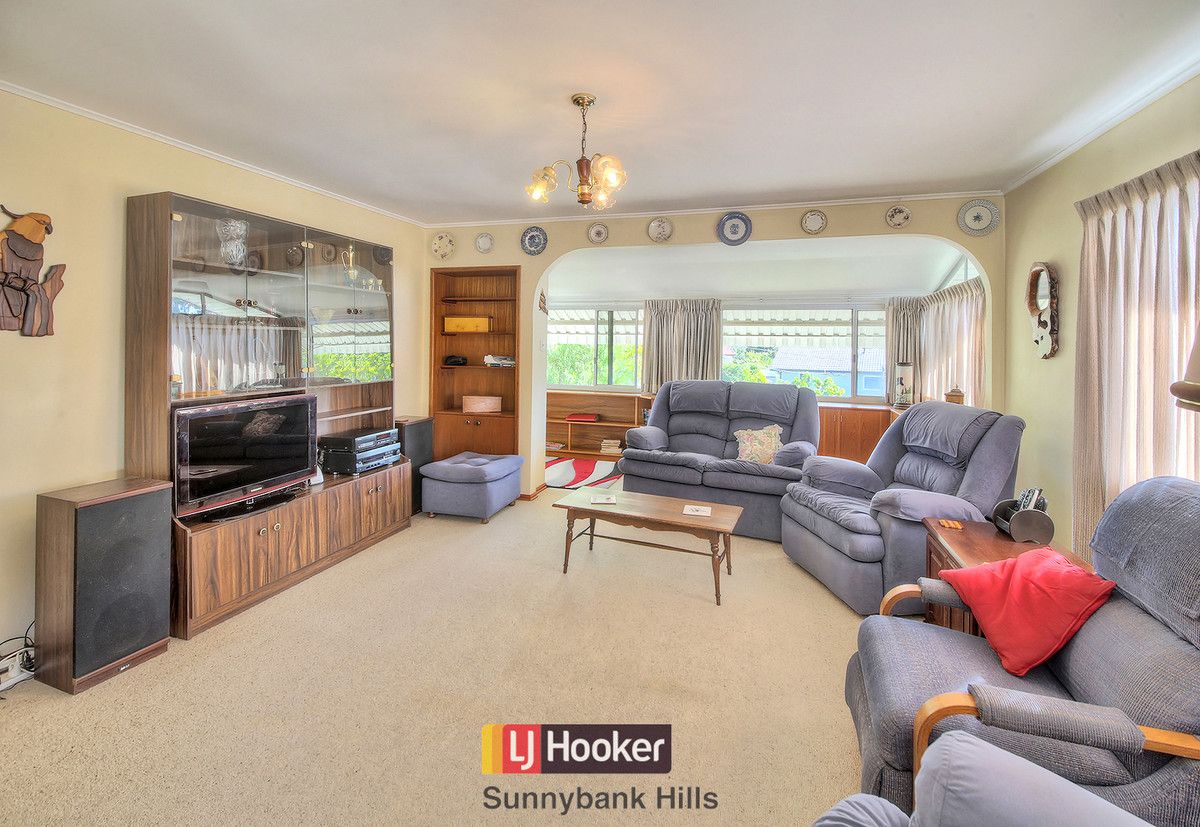 18 Midholm Street, Sunnybank Hills QLD 4109, Image 2