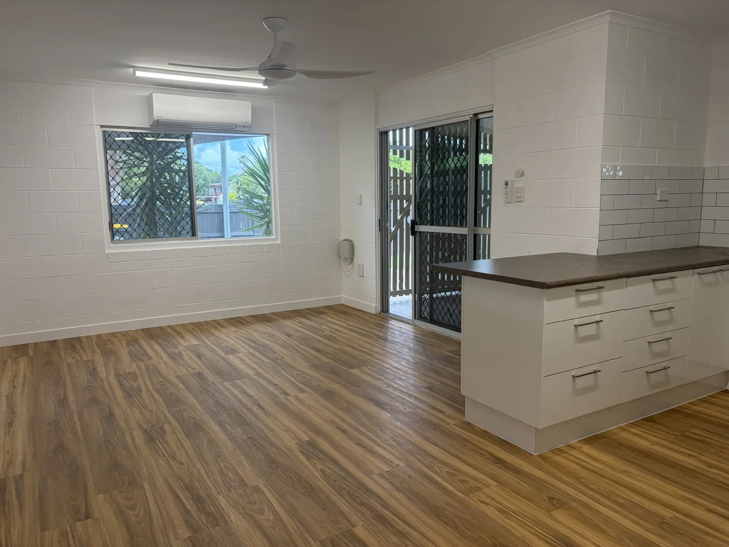Additional image 6 of 2/107 Upper Richardson Street, Whitfield QLD 4870