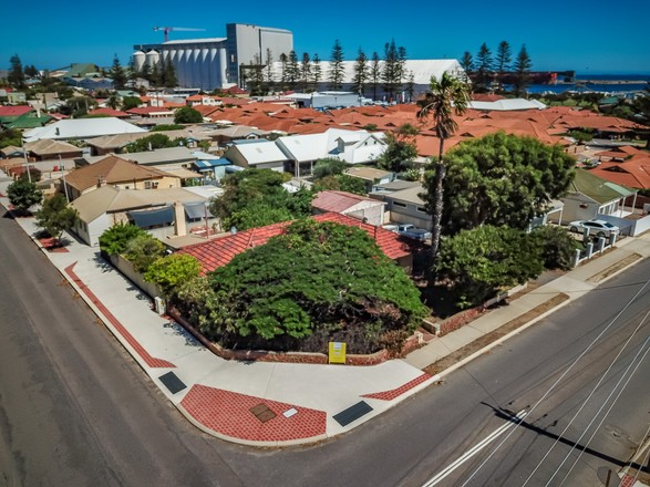 38 Francis Street, Geraldton WA 6530