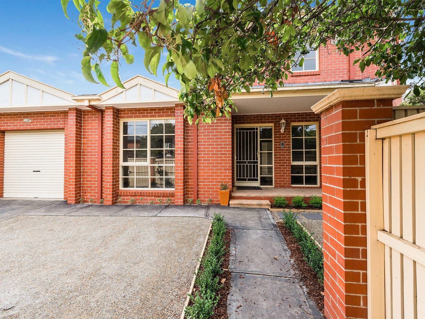3 bedrooms Townhouse in 1/68 Ardyne Street MURRUMBEENA VIC, 3163