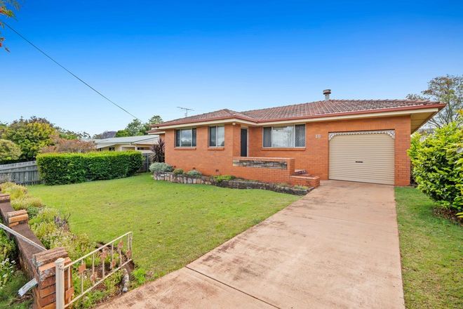 Picture of 15 Challenor Street, ROCKVILLE QLD 4350