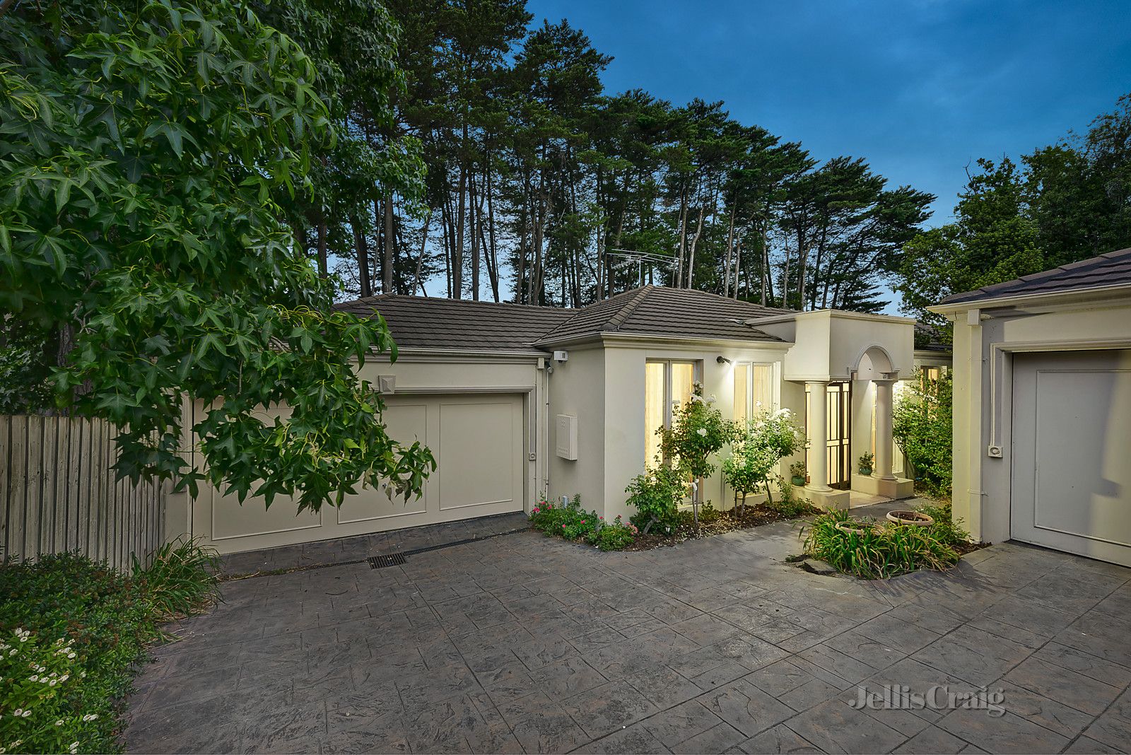 2/91 Essex Road, Surrey Hills VIC 3127, Image 0