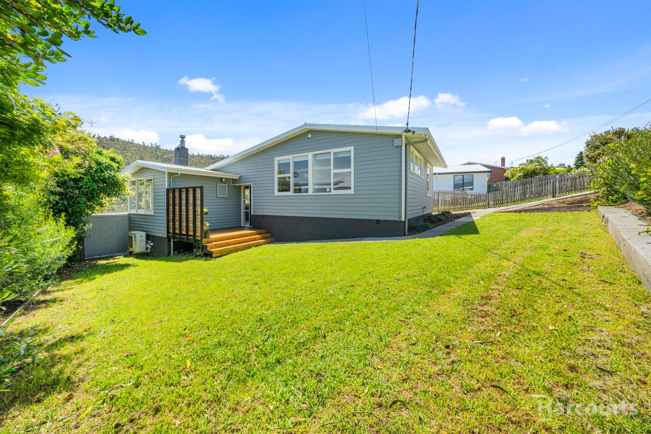 3 bedrooms House in 30 Currajong Street MORNINGTON TAS, 7018