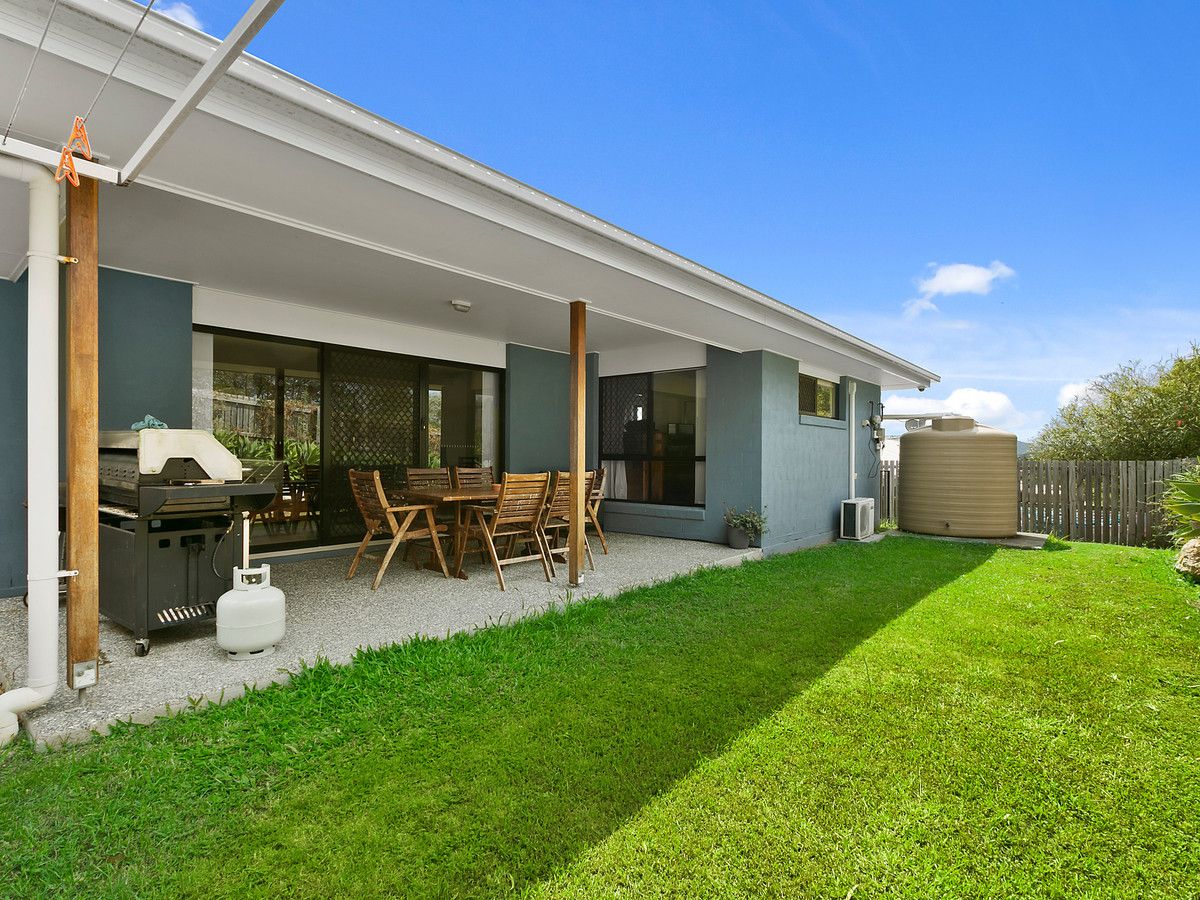 32 Rise Circuit, Pacific Pines QLD 4211, Image 2