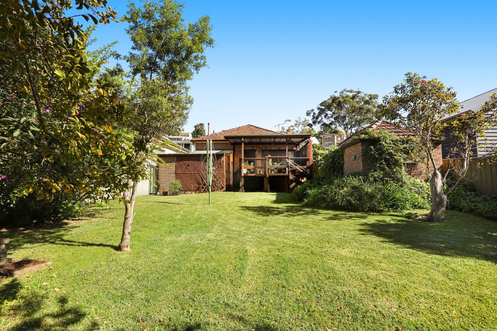 18 Allawah Avenue, Carss Park NSW 2221, Image 2