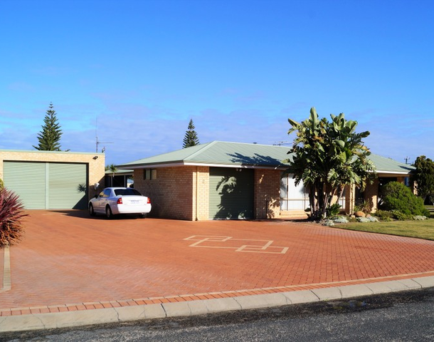 2 Craig Way, Lancelin WA 6044