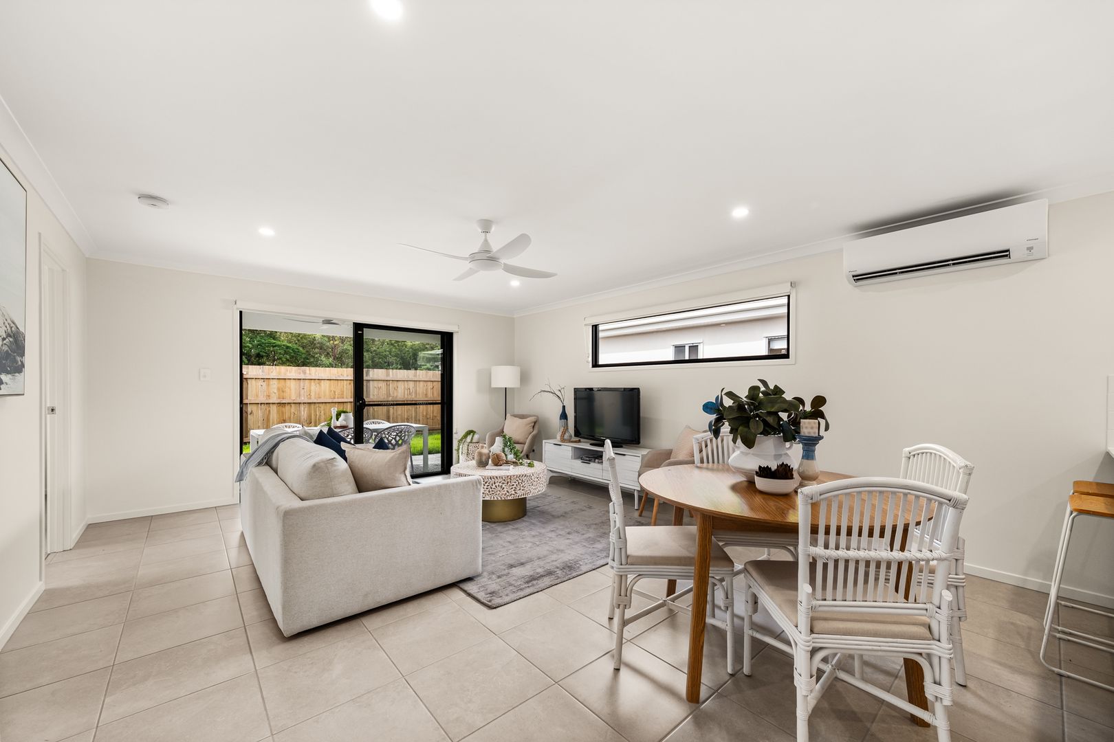 11/10 Malibu Road, Lawnton QLD 4501, Image 1