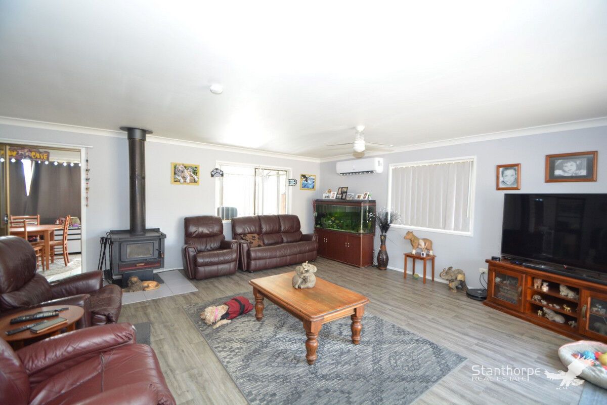 21 Matthews Lane, The Summit QLD 4377, Image 2