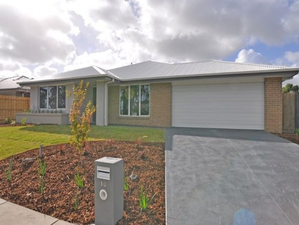 10 Hobson Place, Inverloch VIC 3996