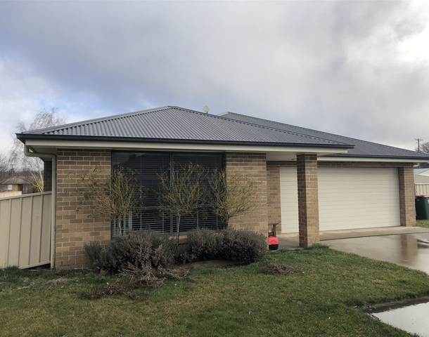 4 Hawke Street, Blayney NSW 2799