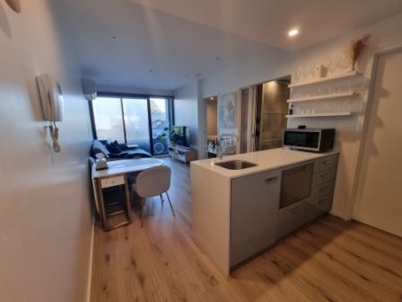 2 bedrooms Apartment / Unit / Flat in 107/2a Clarence Street MALVERN EAST VIC, 3145