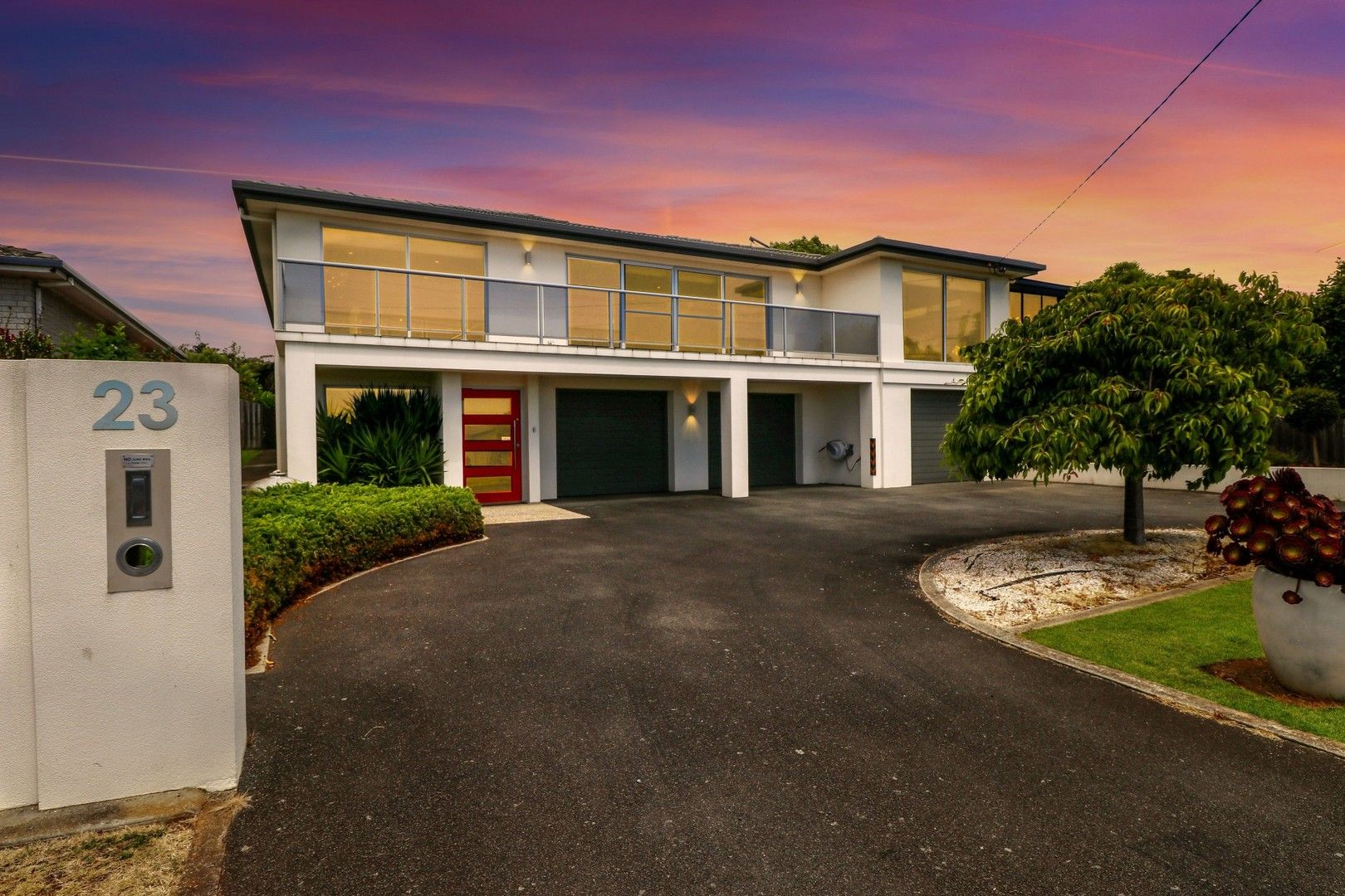 4 bedrooms House in 23 Lyons Ave MIANDETTA TAS, 7310