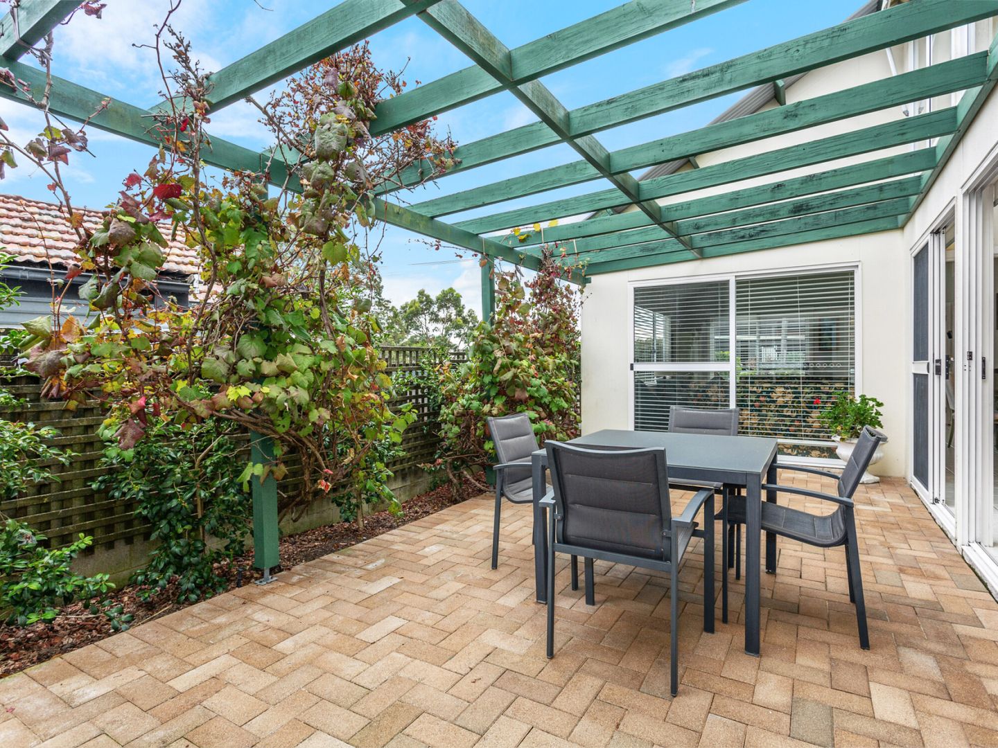 94 Aubreen Street, Collaroy Plateau NSW 2097, Image 2