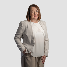 Agent Team - Kelly McClelland