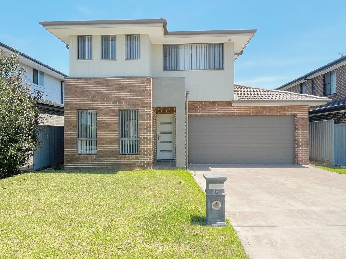 5 bedrooms House in 16 Yating Avenue SCHOFIELDS NSW, 2762