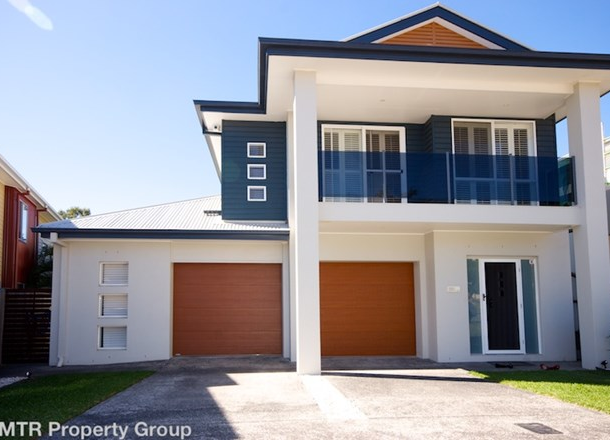 8 Cayman Place, Forest Lake QLD 4078