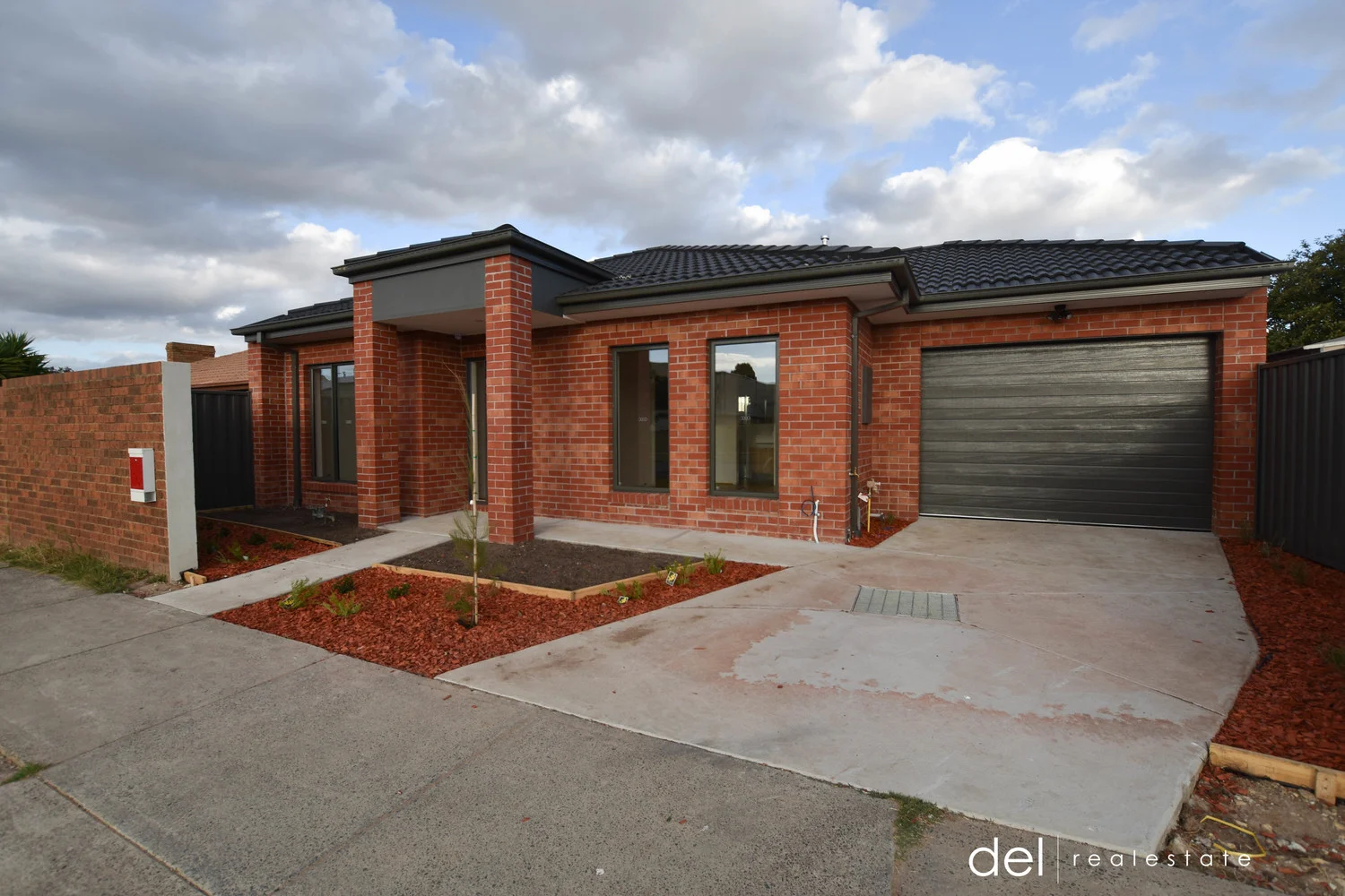 24 Campbell Drive, Hampton Park VIC 3976