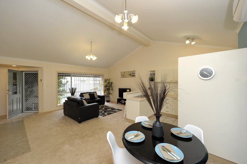 2/26 Spinnaker Way, CORLETTE NSW 2315, Image 2