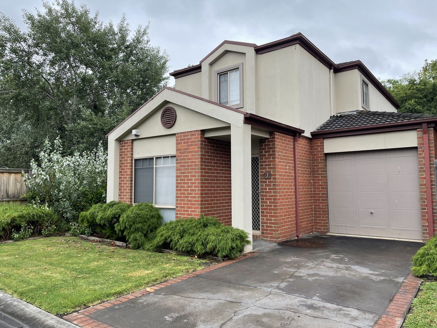 2 bedrooms House in 28/12 Grant Close BERWICK VIC, 3806
