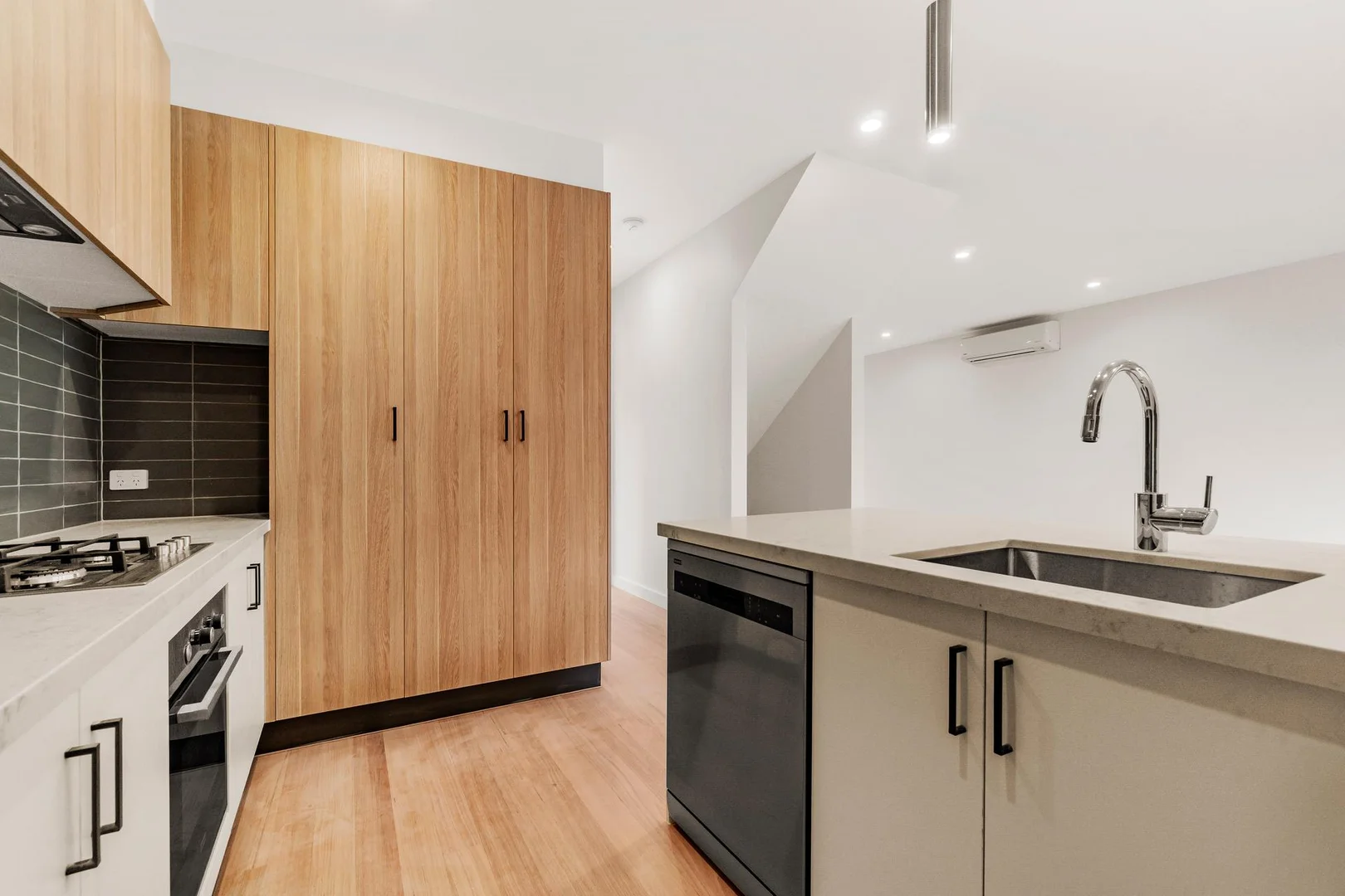 Additional image 6 of 1/6 Frank Street, Doncaster VIC 3108