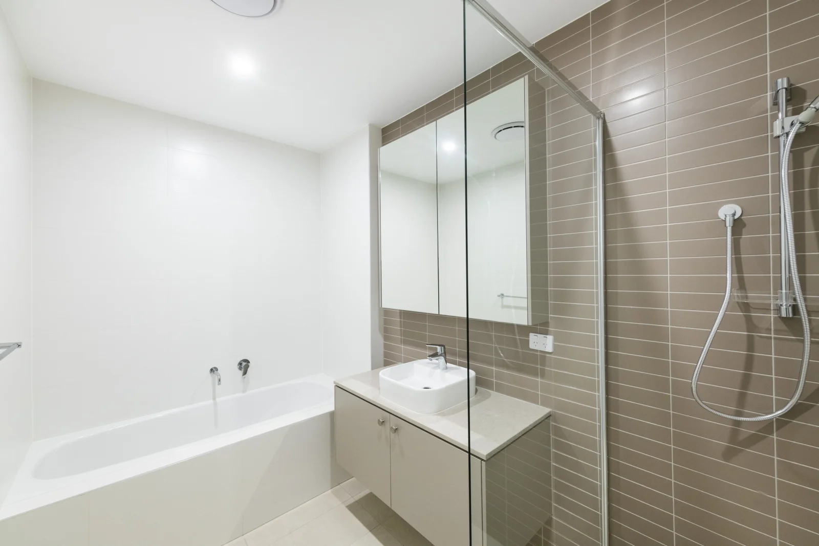 Additional image 8 of 8 Carcoare Terrace, Watson ACT 2602