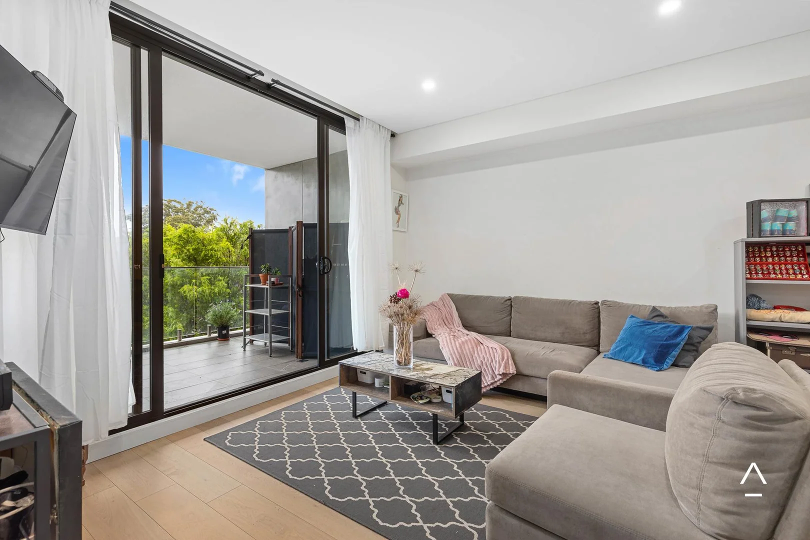 Additional image 2 of 408/34 Railway Crescent, Jannali NSW 2226