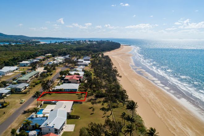 Picture of 28 Owen Jenkins Drive, SARINA BEACH QLD 4737