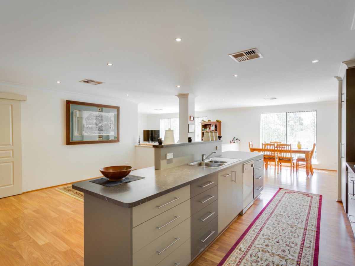 115 Burrows Retreat, Mount Richon WA 6112, Image 1