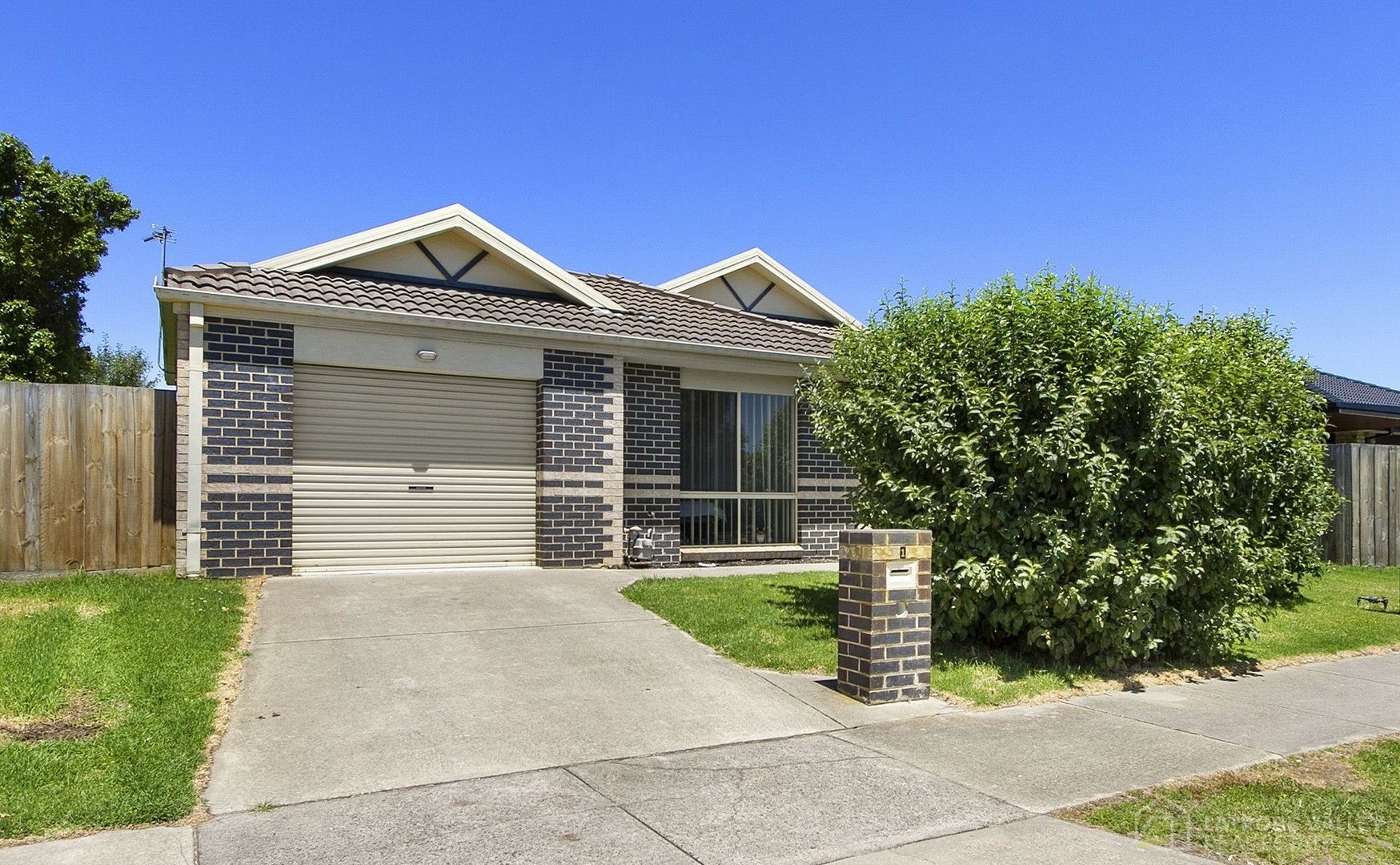 3 bedrooms House in 1 Sundale Road TRARALGON VIC, 3844