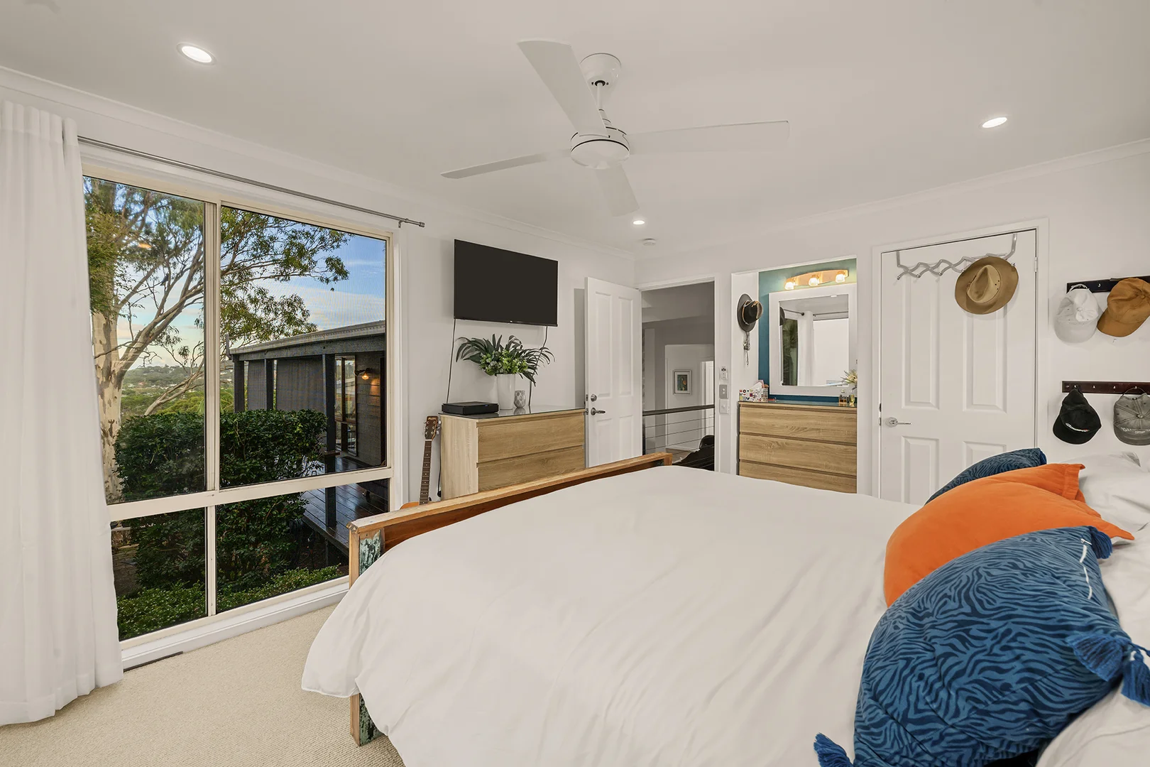 Additional image 17 of 4 Bicton Court, Elanora QLD 4221