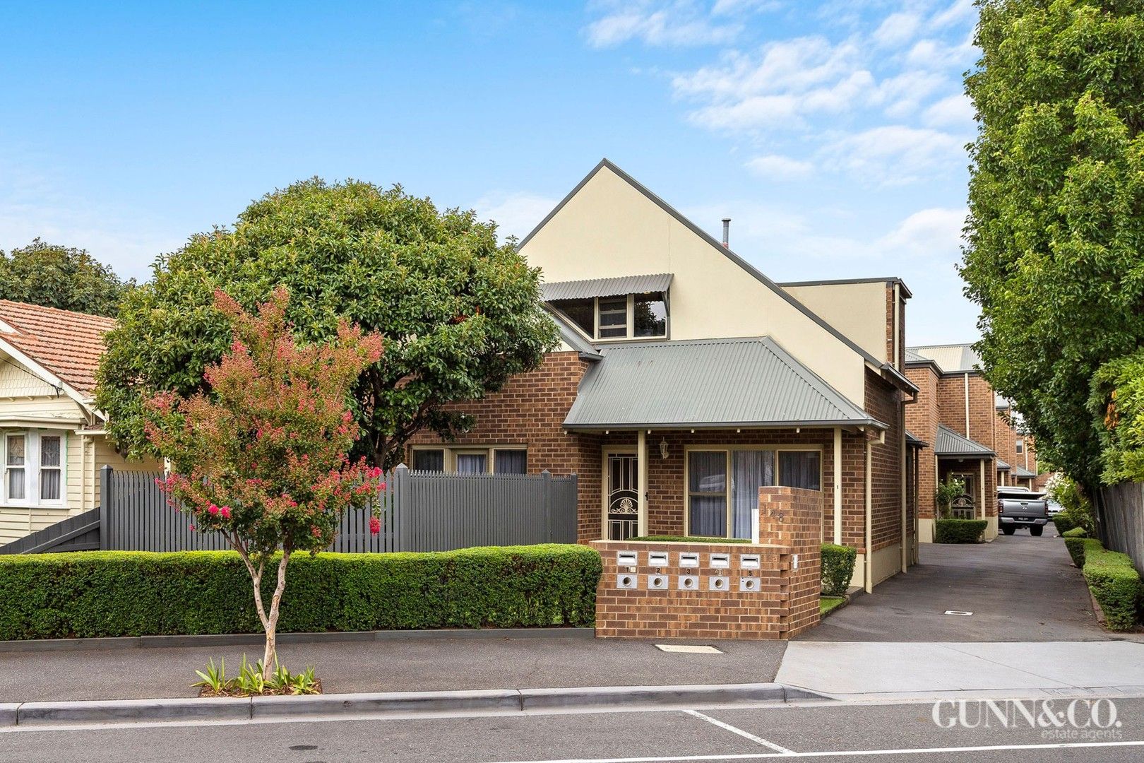 3 bedrooms Townhouse in 1/148 Douglas Parade WILLIAMSTOWN VIC, 3016