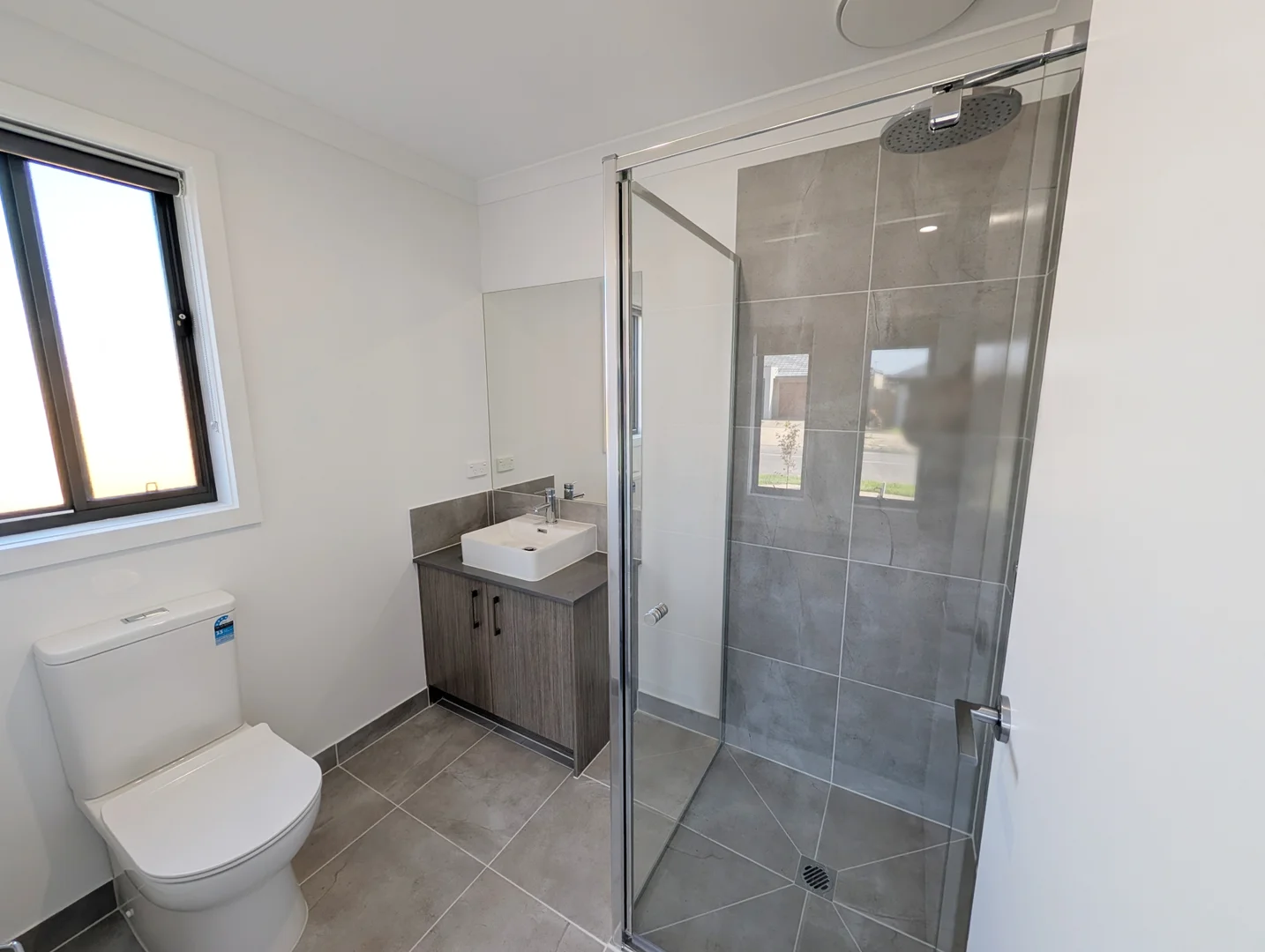 Additional image 5 of 16 Montenegro Crescent, Mount Duneed VIC 3217