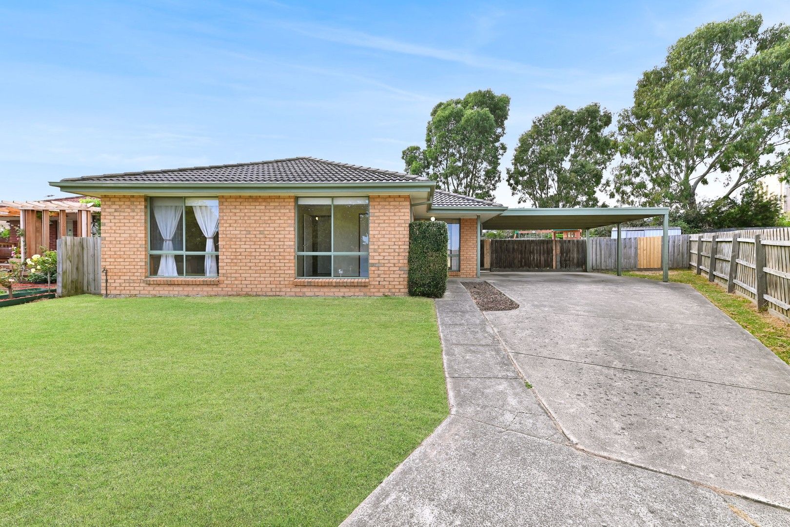 9 Raneen Place, Berwick VIC 3806, Image 0