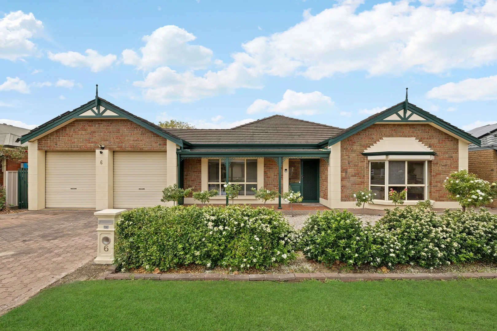 6 Sissinghurst Drive, Oakden SA 5086