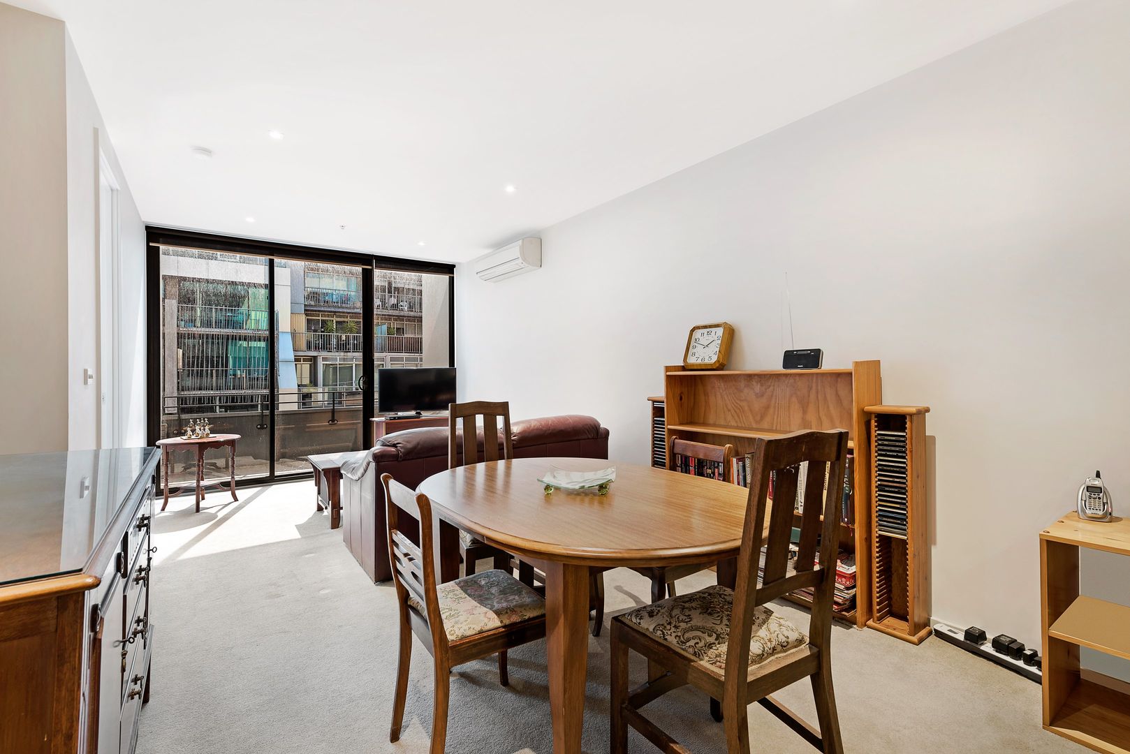 D302/52 Nott Street, Port Melbourne VIC 3207, Image 2