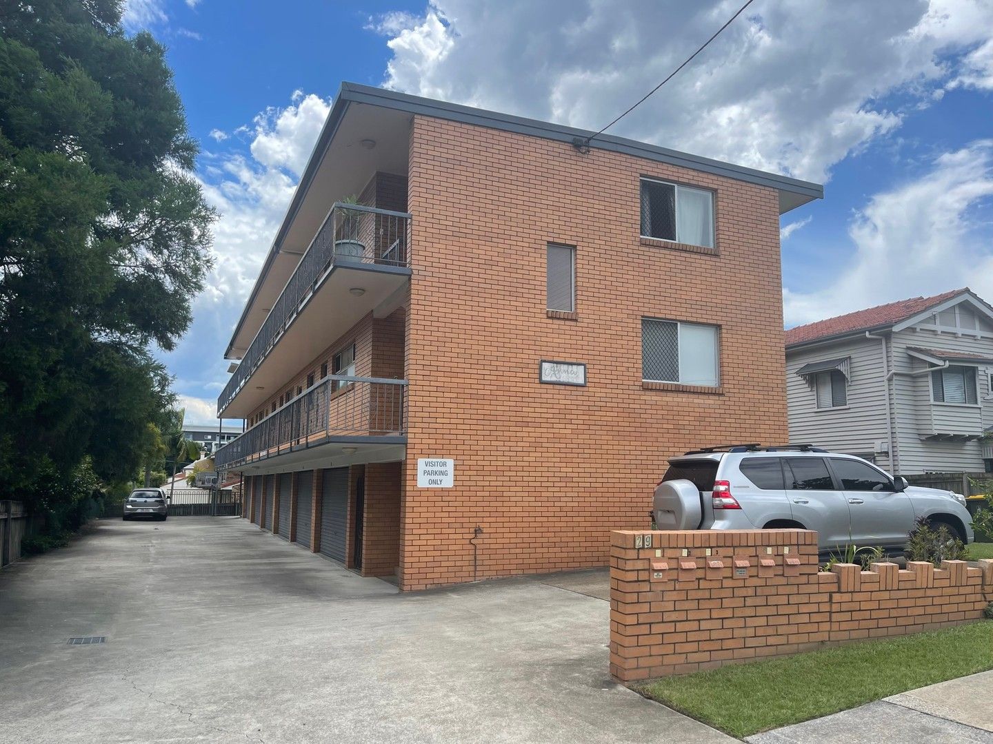 2 bedrooms Apartment / Unit / Flat in 6/29 Morris Street WOOLOOWIN QLD, 4030